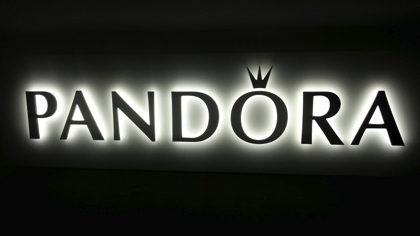 Pandora Ljusskylt Corona